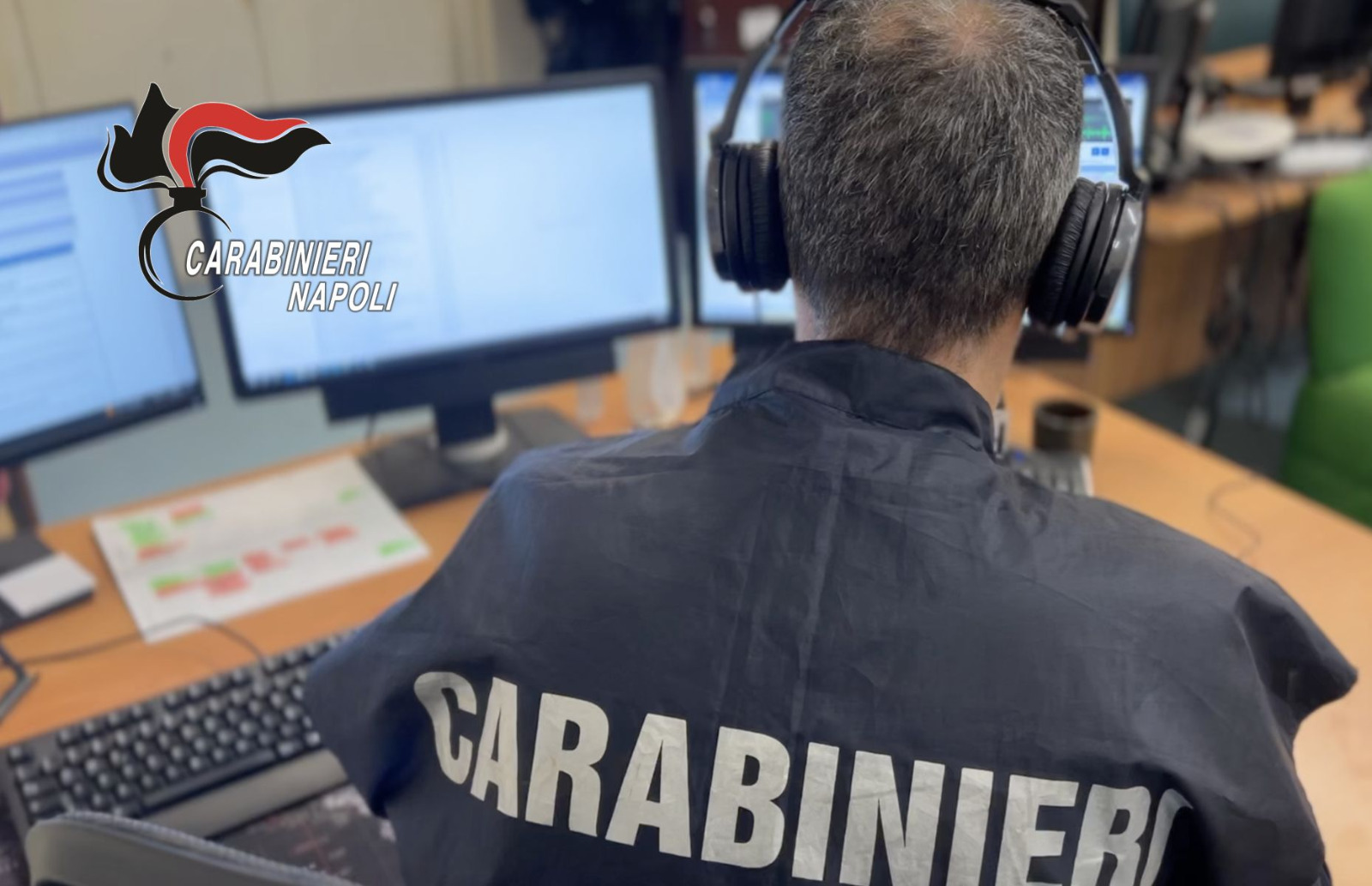 Festeggia la scarcerazione del fratello, latitante viene arrestato nel napoletano Festeggia la scarcerazione del fratello, latitante viene arrestato nel napoletano
