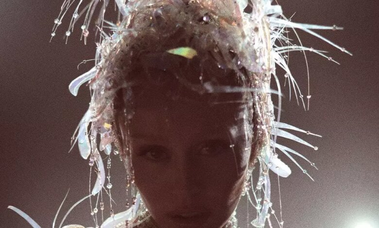 “End of the World”, esce il 4 aprile il nuovo singolo di Miley Cyrus “End of the World”, esce il 4 aprile il nuovo singolo di Miley Cyrus